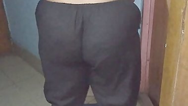 Divorced Sexy Woman Gets Sexually Excited And Sends Big Butt Video On Facebook To Seduce Boyfriend - Hindi Desi Tamil