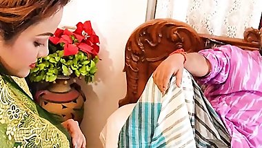 BHASUR DOES NOT CONTROL HIMSELF, AFTER WATCHING SEXY BAHU