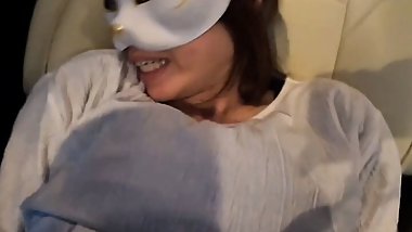It is a hentai married woman who is made vaginal cum shot in the parking lot where the husband is and returns