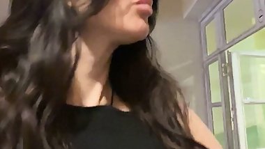 Fucked a whore in a restaurant
