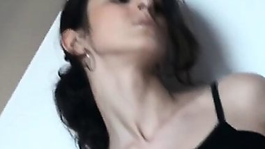 Fun With Solo Babe And Dildo