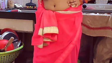 Indian Glory hole stepmom enjoy his first glory hole with stepson in the kitchen