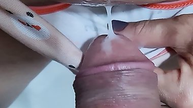 I giving a Huge cum in my wifes panties