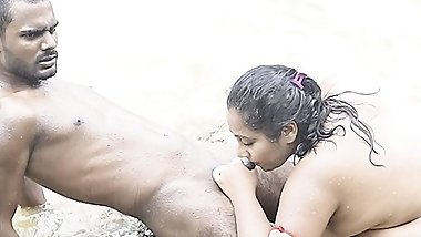 ROMANCE IN NATURE, BEAUTY OF SEX IN RIVER