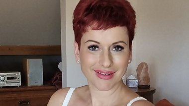 PORNSTAR MILF LIZA PINELLI UNDRESSING - Come to my OnlyFans for the full version!