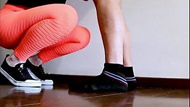Visit from a friend for a blowjob at the door.